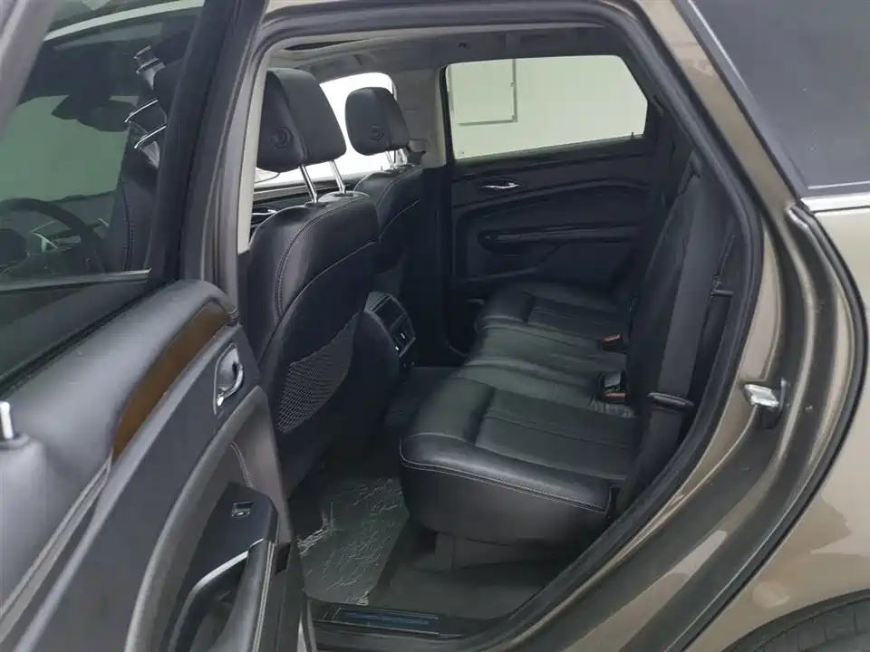 Cadillac SRX