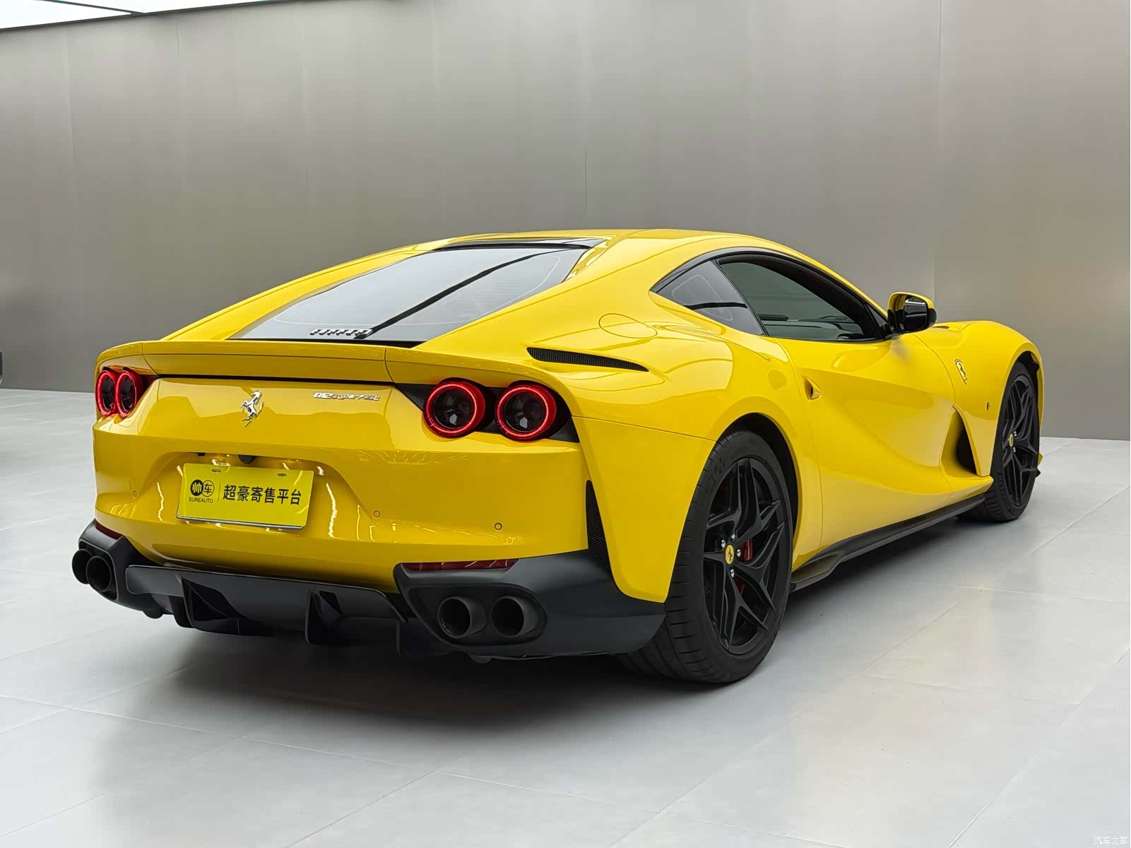 Ferrari 812, 2018 8