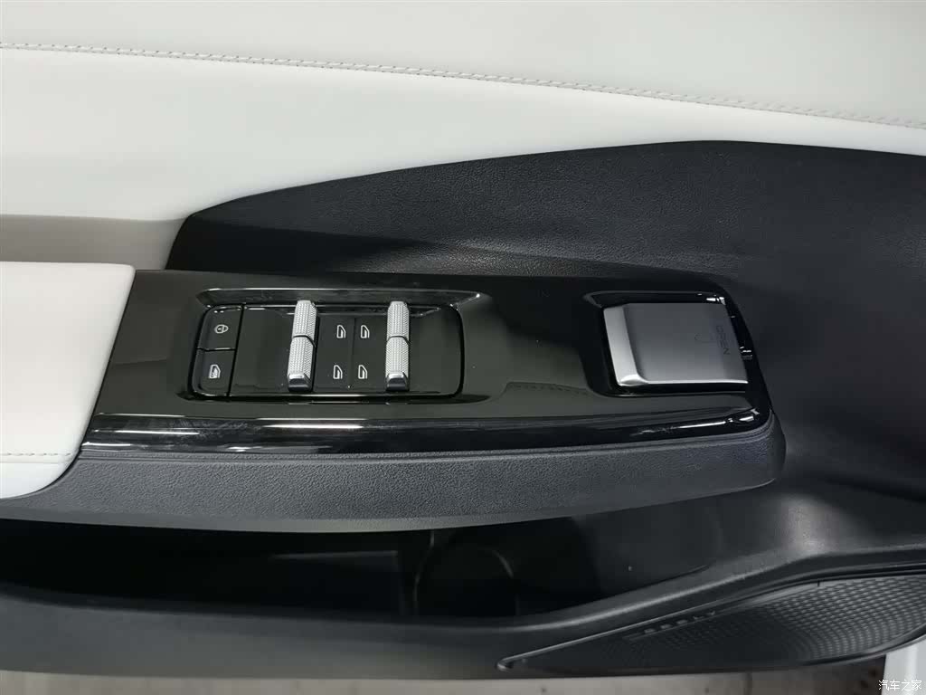 Geely Galaxy L7, 2024 9