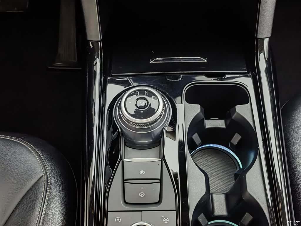 Ford Explorer, 2020 13