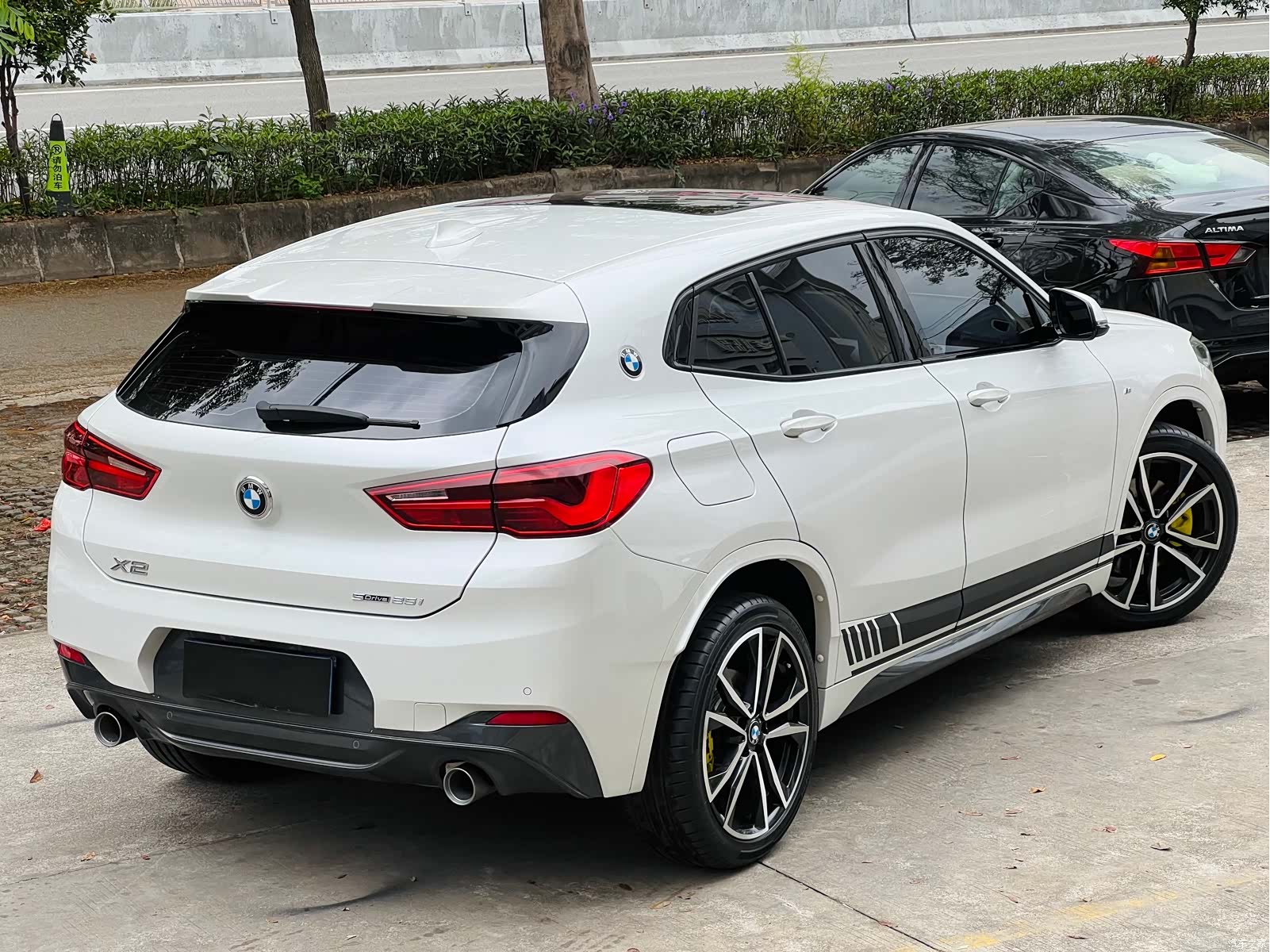 BMW X2, 2020 все фото