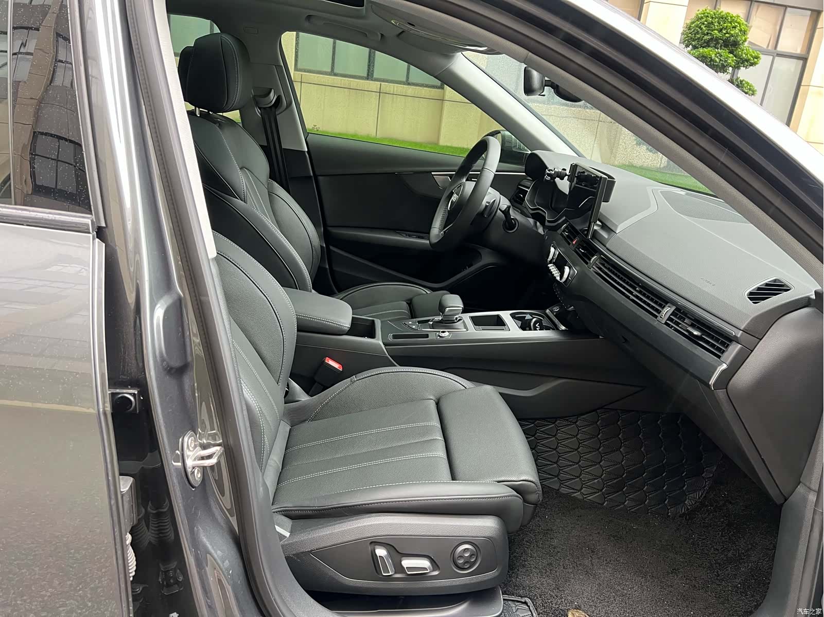 Audi A4L, 2024 20