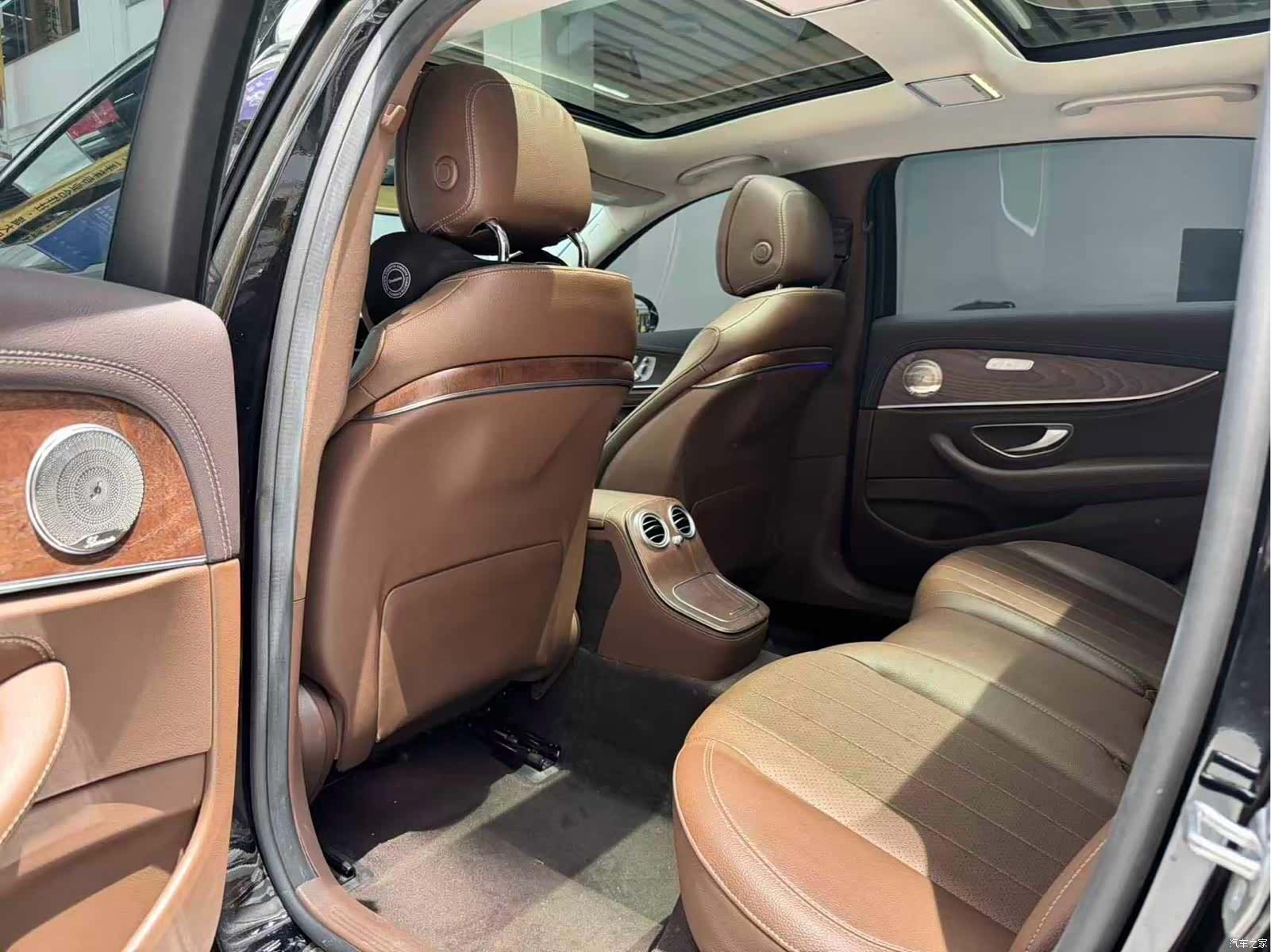 Mercedes-Benz E-Class, 2023 20