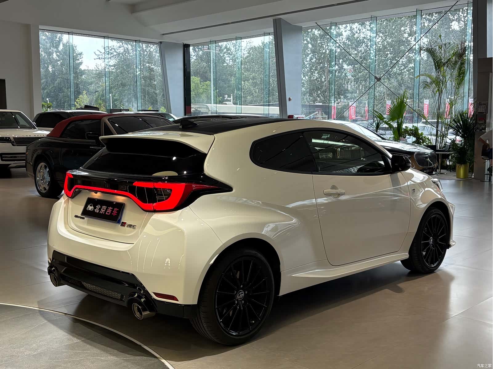 Toyota Yaris, 2026 8
