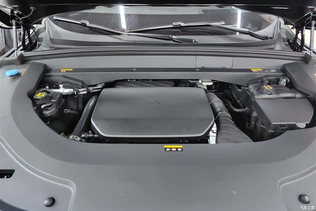 Li Auto L7, 2025 10