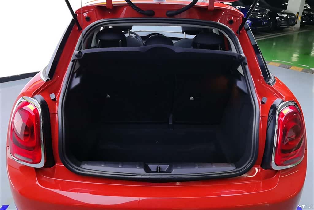 Mini ONE, 2019 4