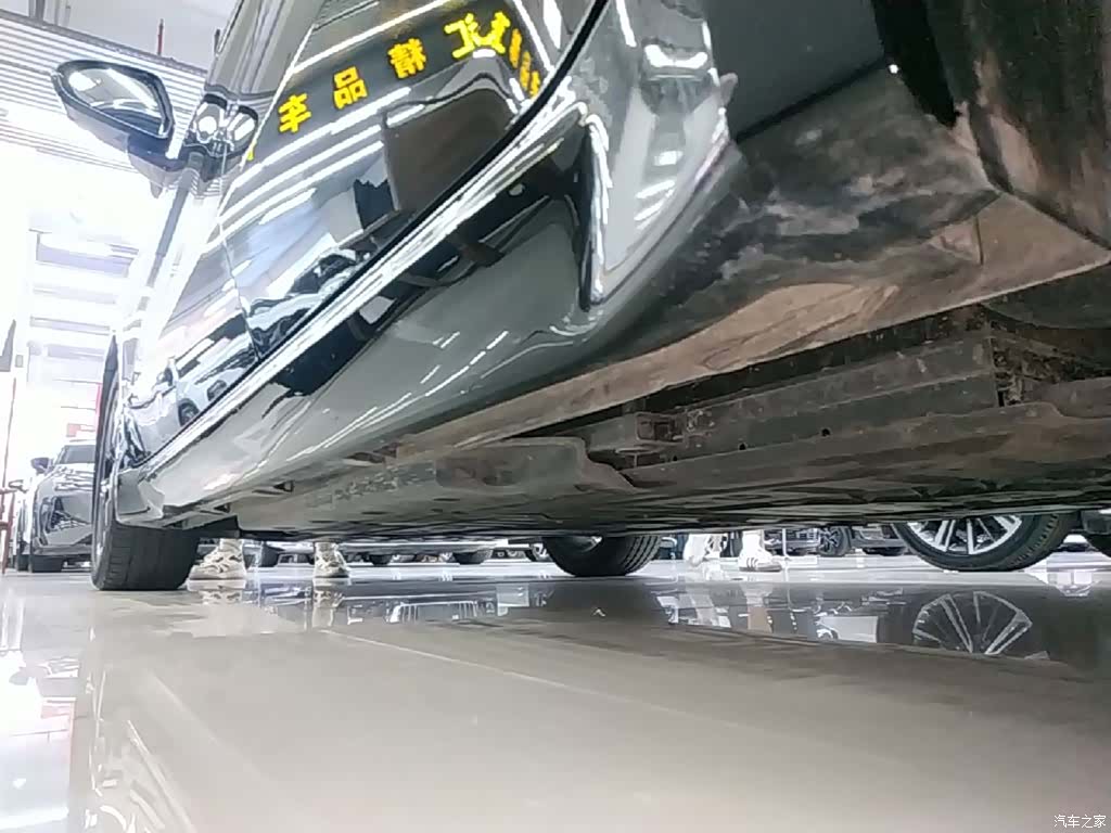Wuling Starlight, 2025 22