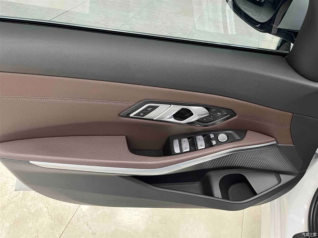 BMW 3 Series, 2023 9