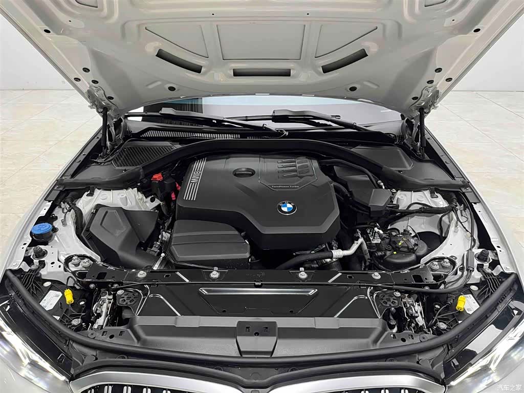 BMW 3 Series, 2023 21