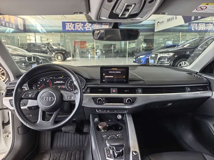 Audi A4L 2017, фото 8