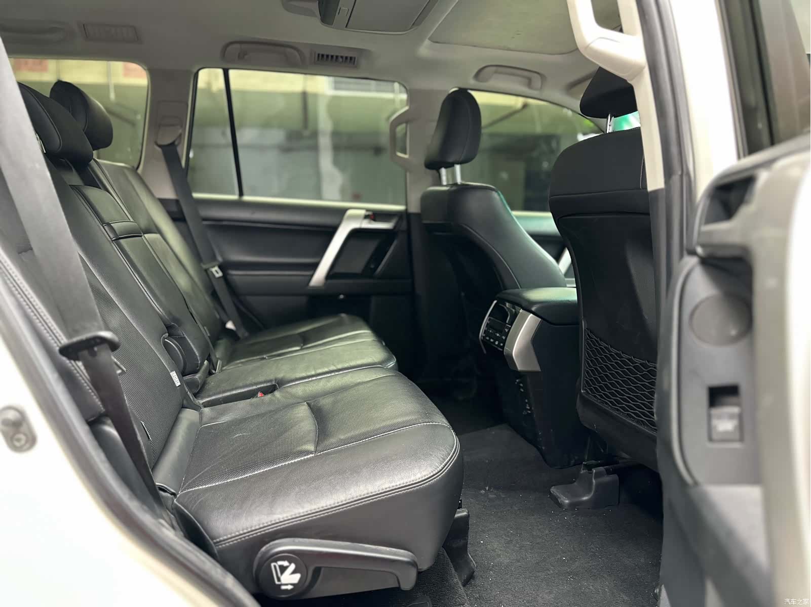 Toyota Prado, 2019 10