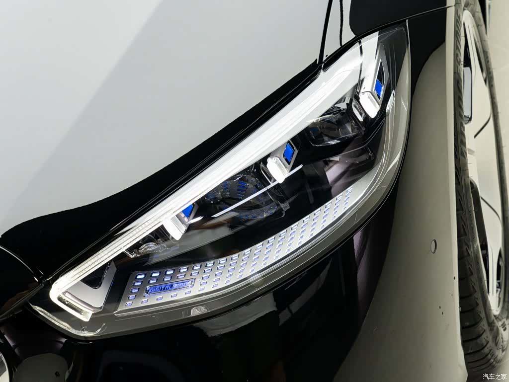 Maybach S-Class, 2026 4