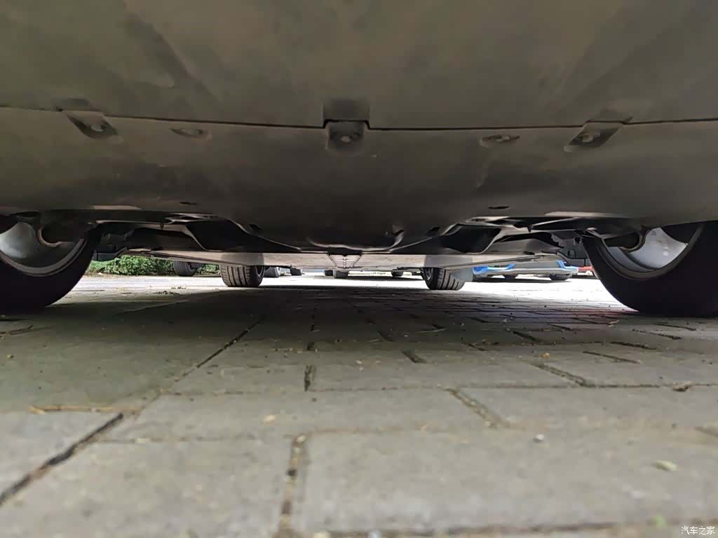 Tesla Model Y, 2022 25
