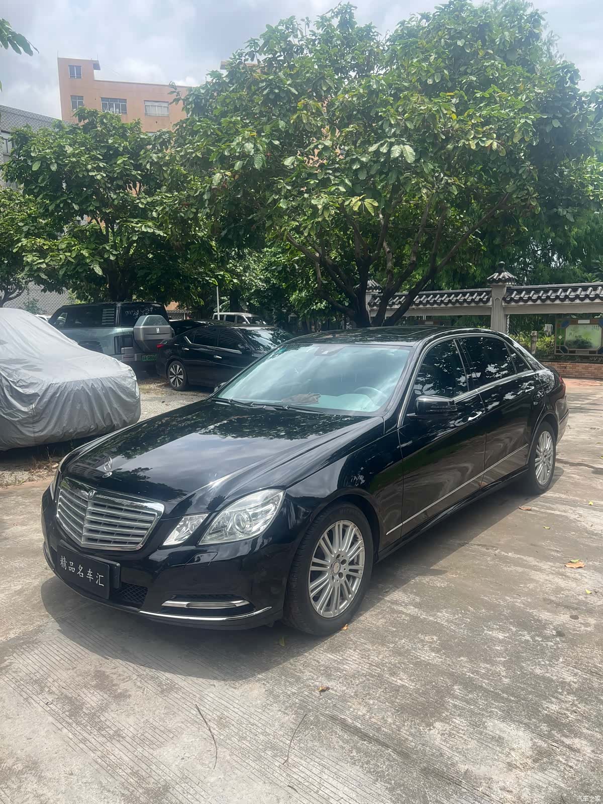 Mercedes-Benz E-Class, 2012 1