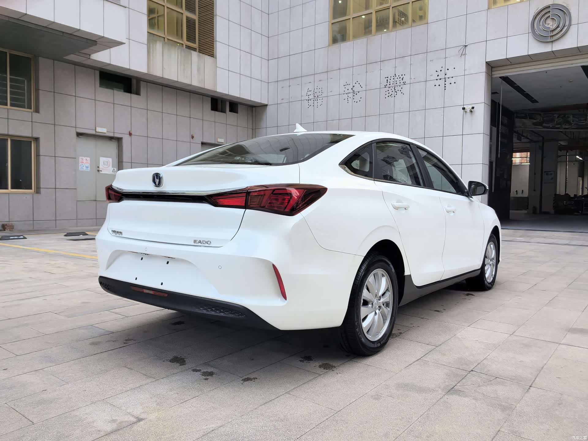 Changan Eado, 2026 все фото