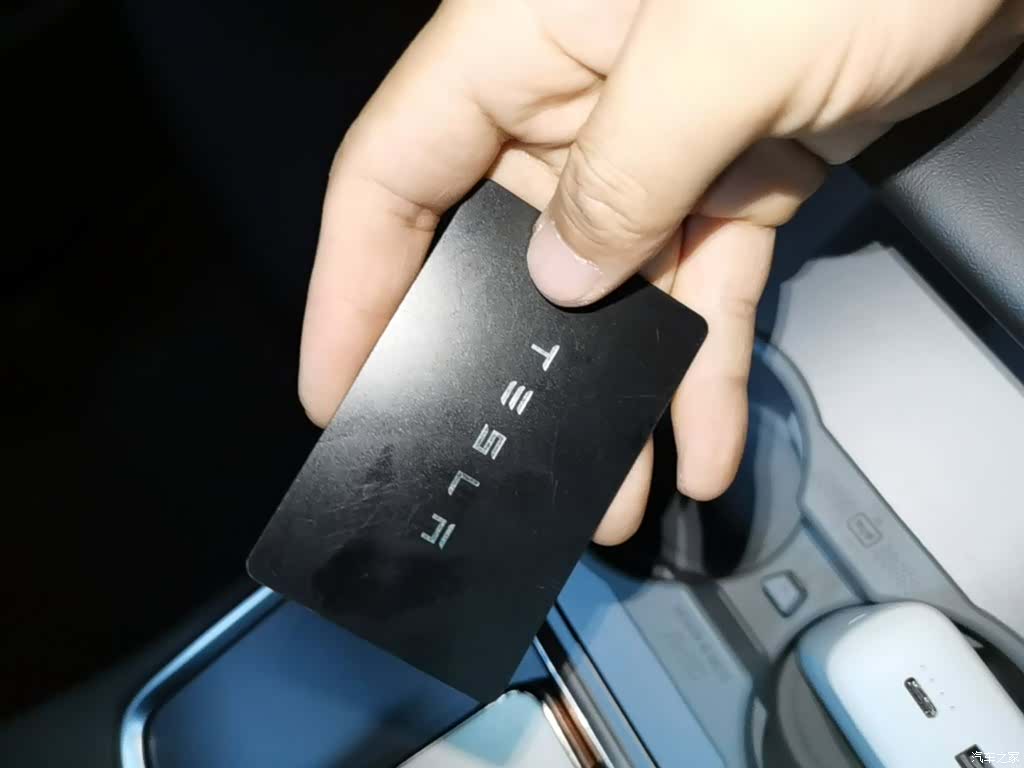 Tesla Model Y, 2022 9