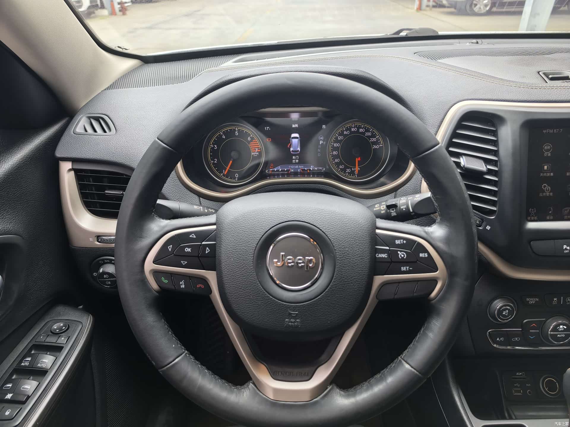 Jeep Cherokee, 2018 13