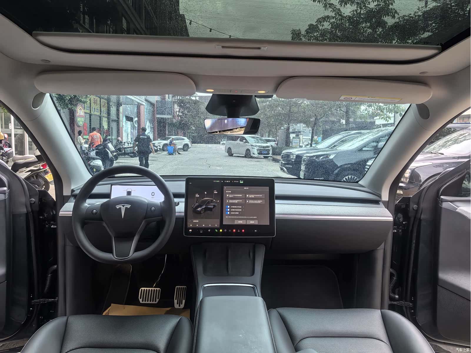 Tesla Model Y, 2024 12