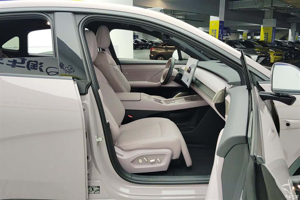 NIO L60, 2025 8