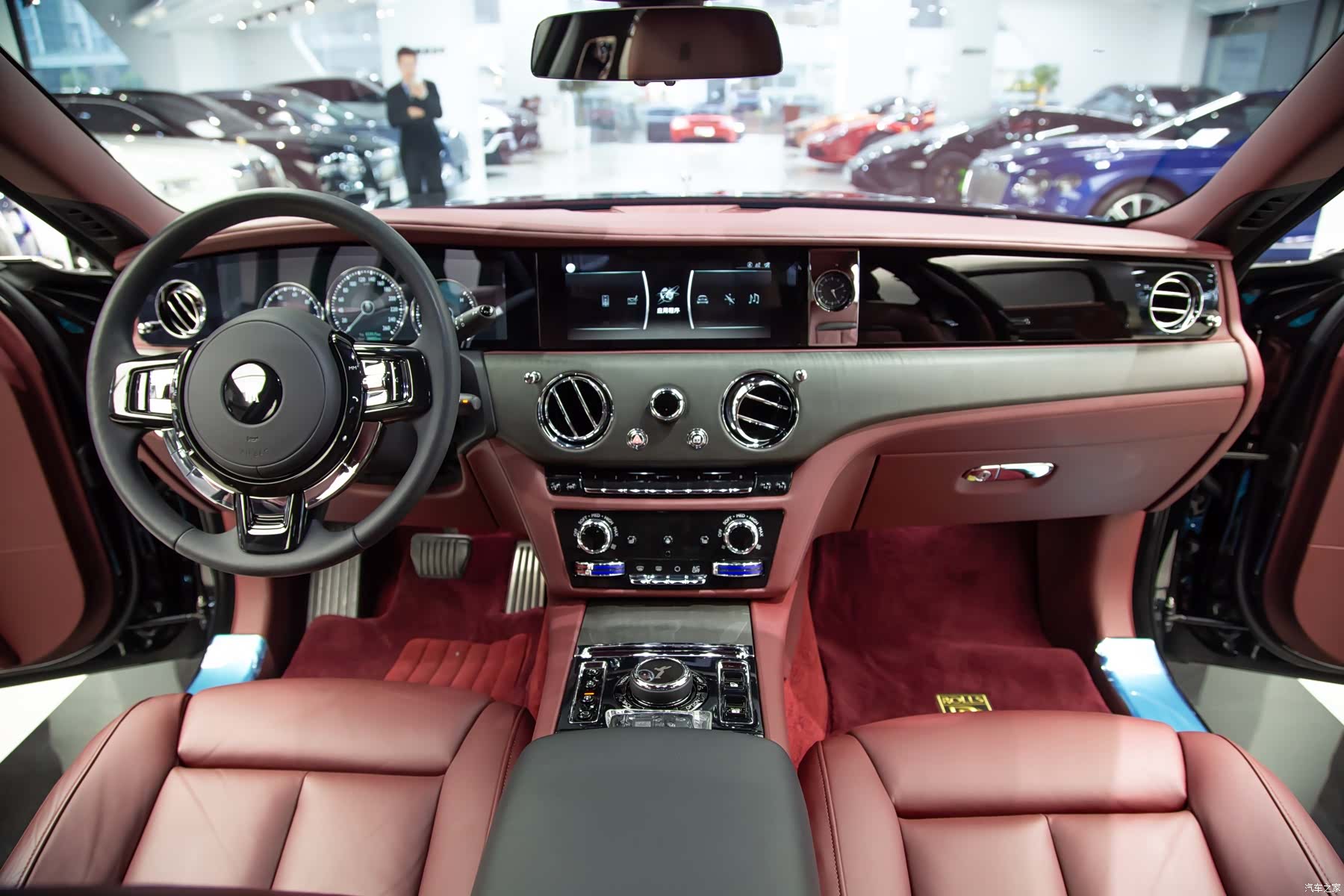 Rolls-Royce Ghost, 2024 все фото