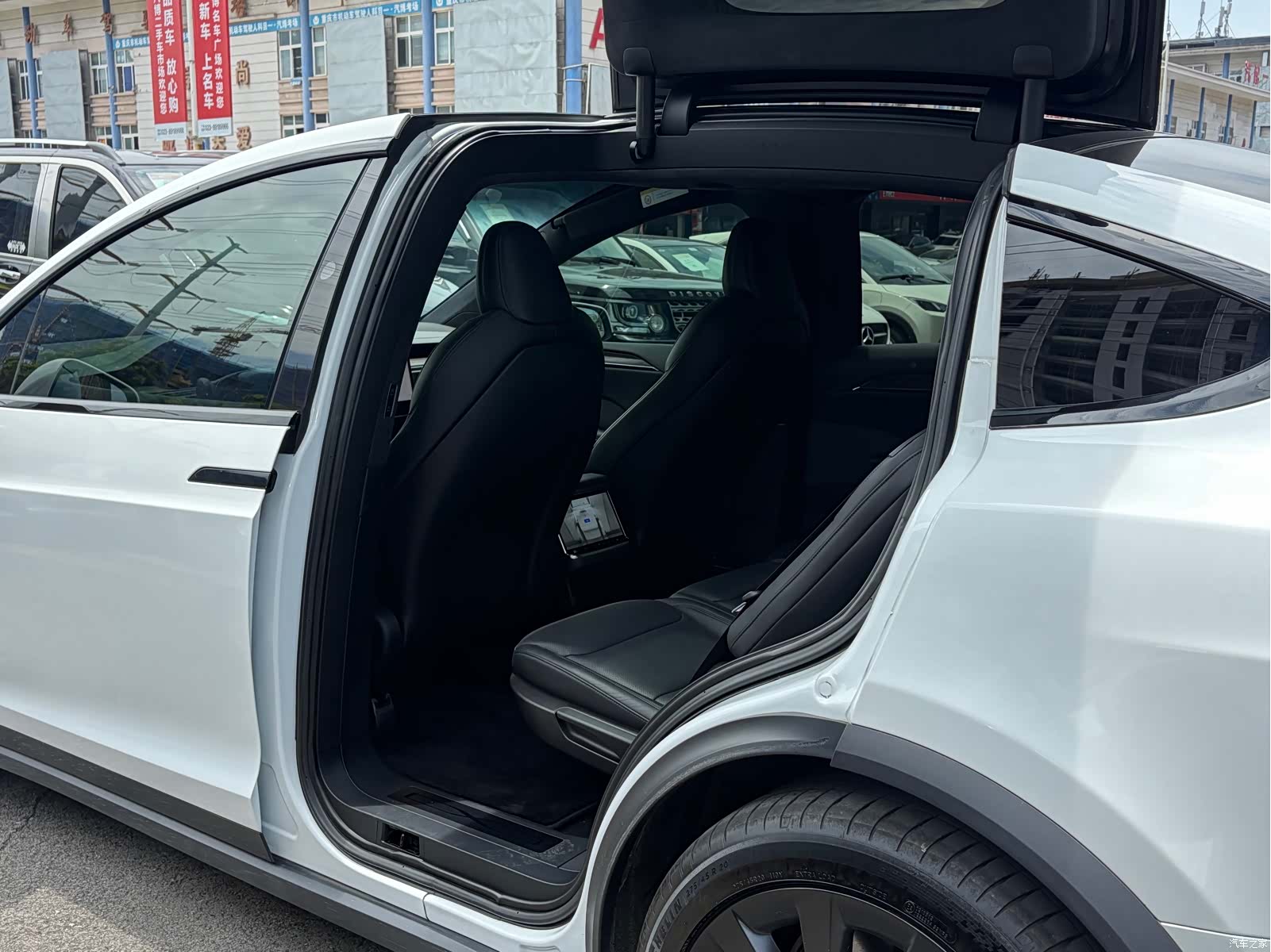 Tesla Model X, 2023 8