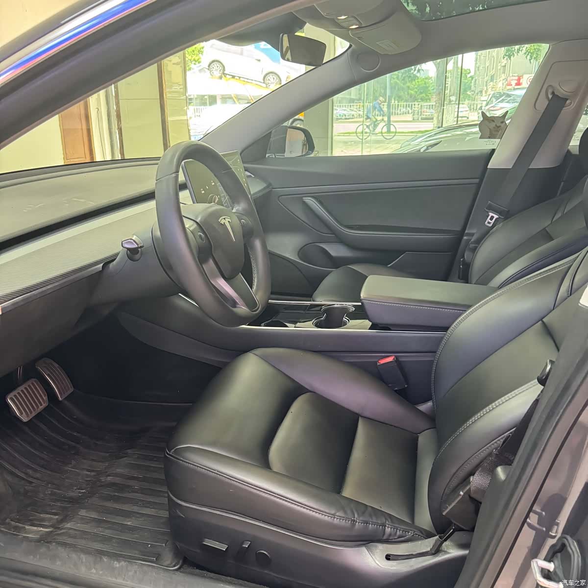 Tesla Model 3, 2020 4
