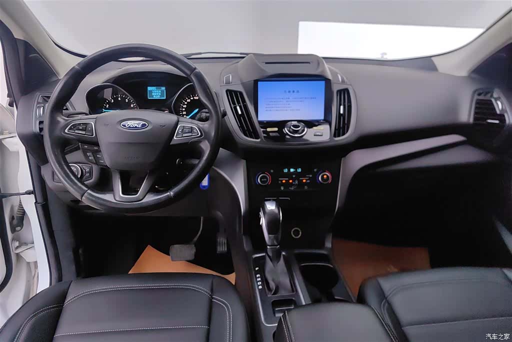 Ford Kuga, 2018 12