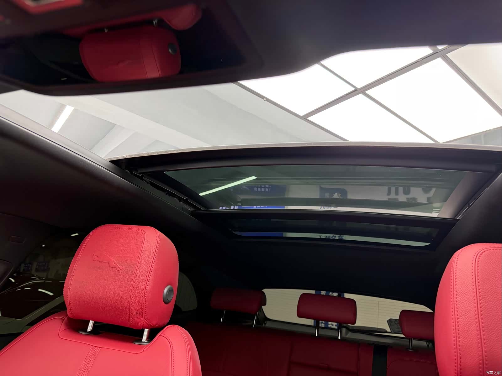 Jaguar F-PACE, 2024 14