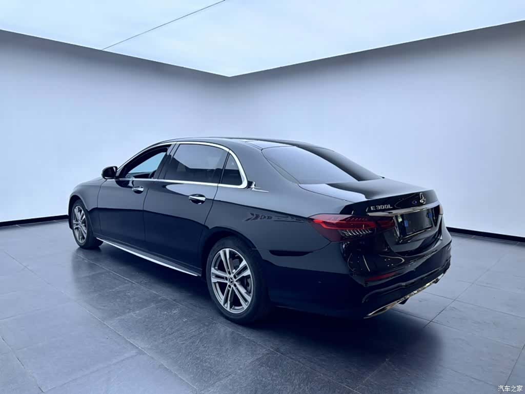 Mercedes-Benz E-Class, 2021 25