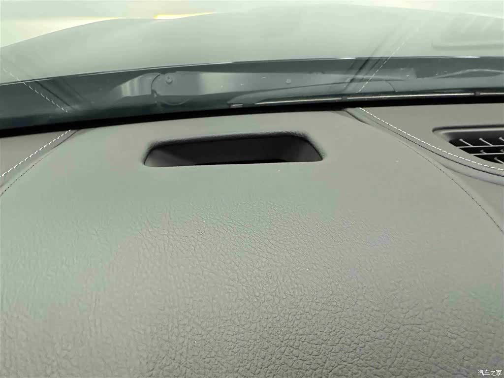 Cadillac CT5, 2025 9