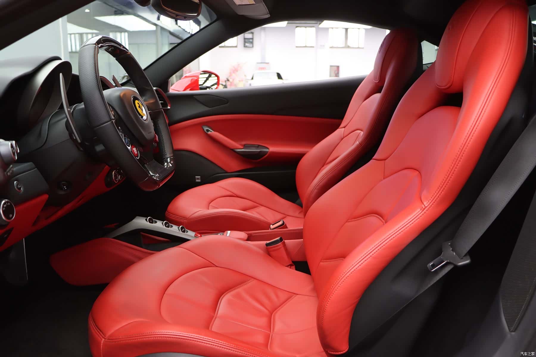 Ferrari 488, 2017 29