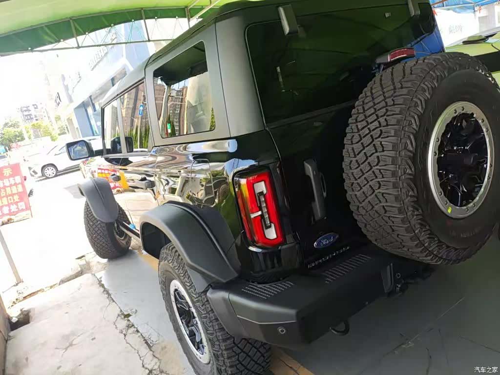 Ford Bronco, 2025 3