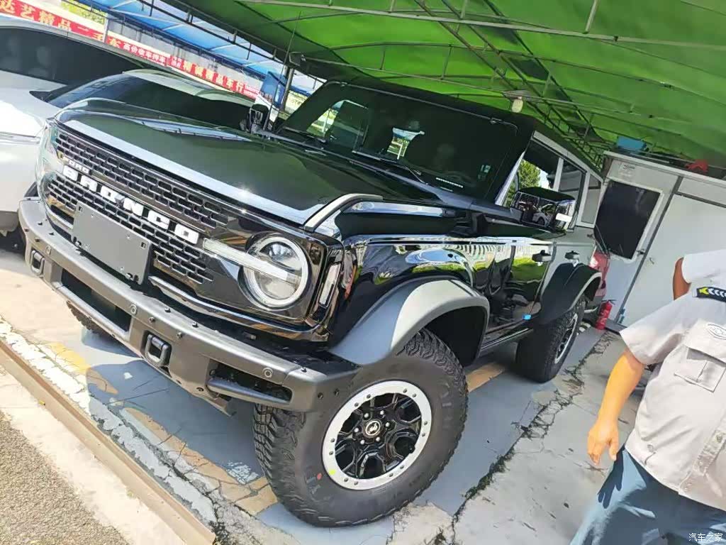 Ford Bronco, 2025 1