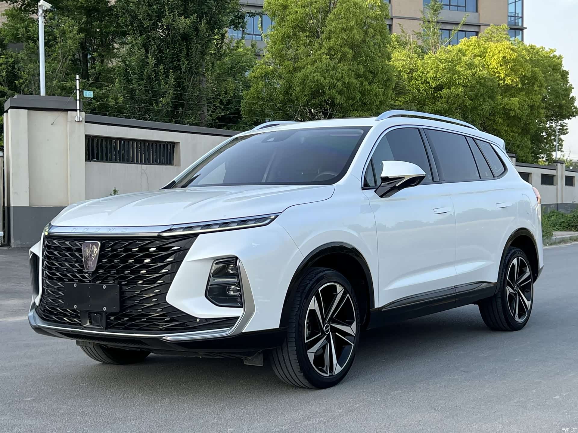 Roewe RX5