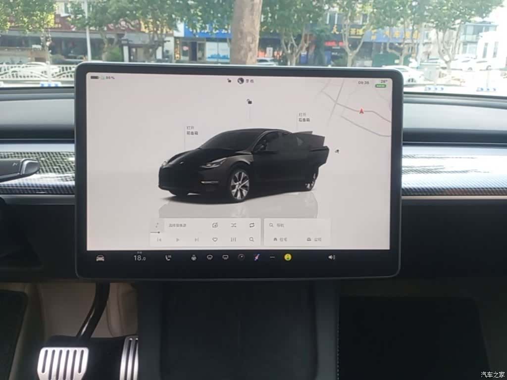 Tesla Model Y, 2023 13