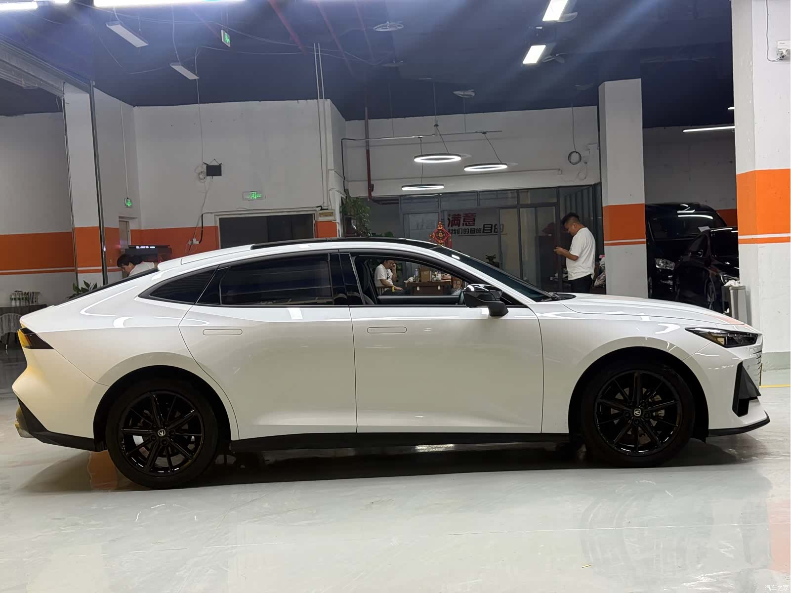 Changan UNI-V, 2023 8