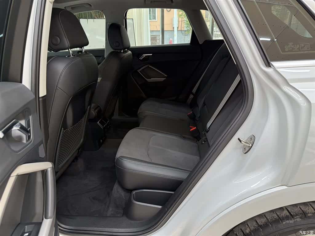 Audi Q3, 2023 18