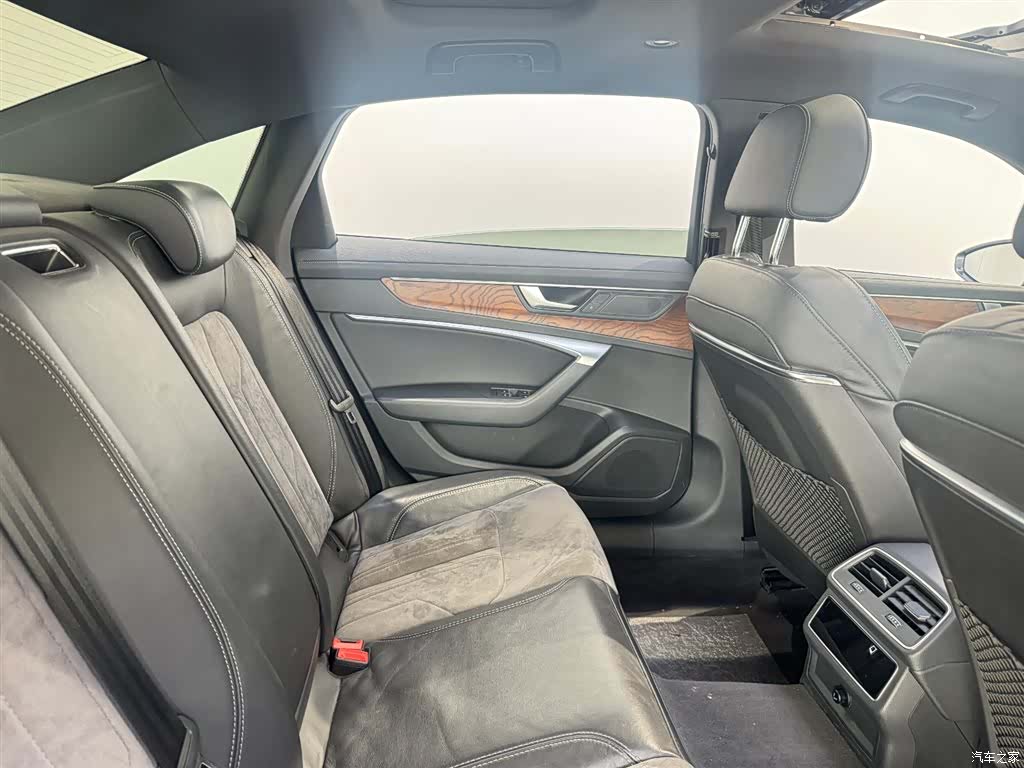 Audi A6L, 2021 8