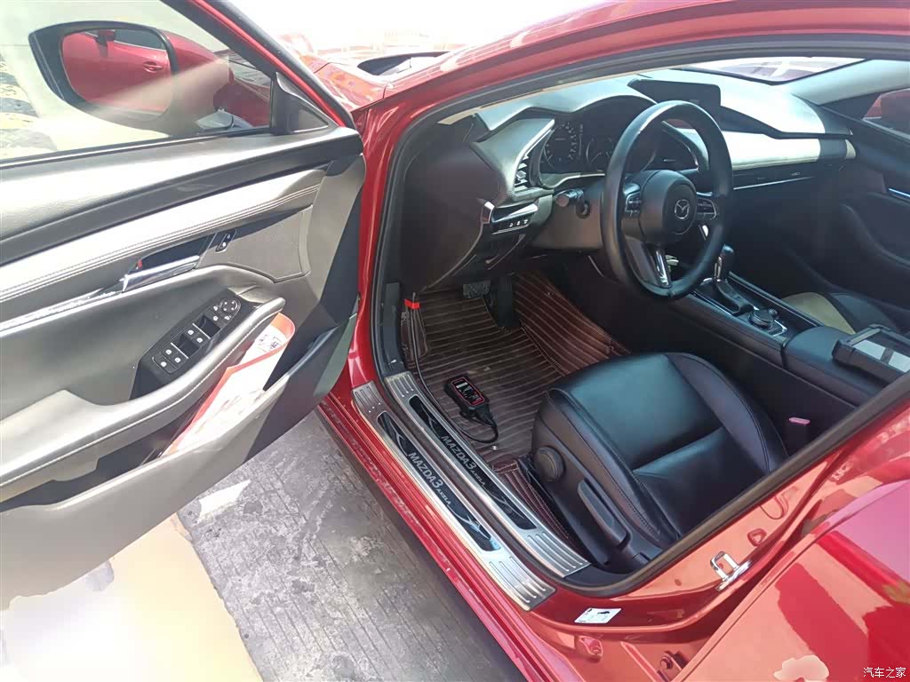 Mazda Mazda3, 2021 12