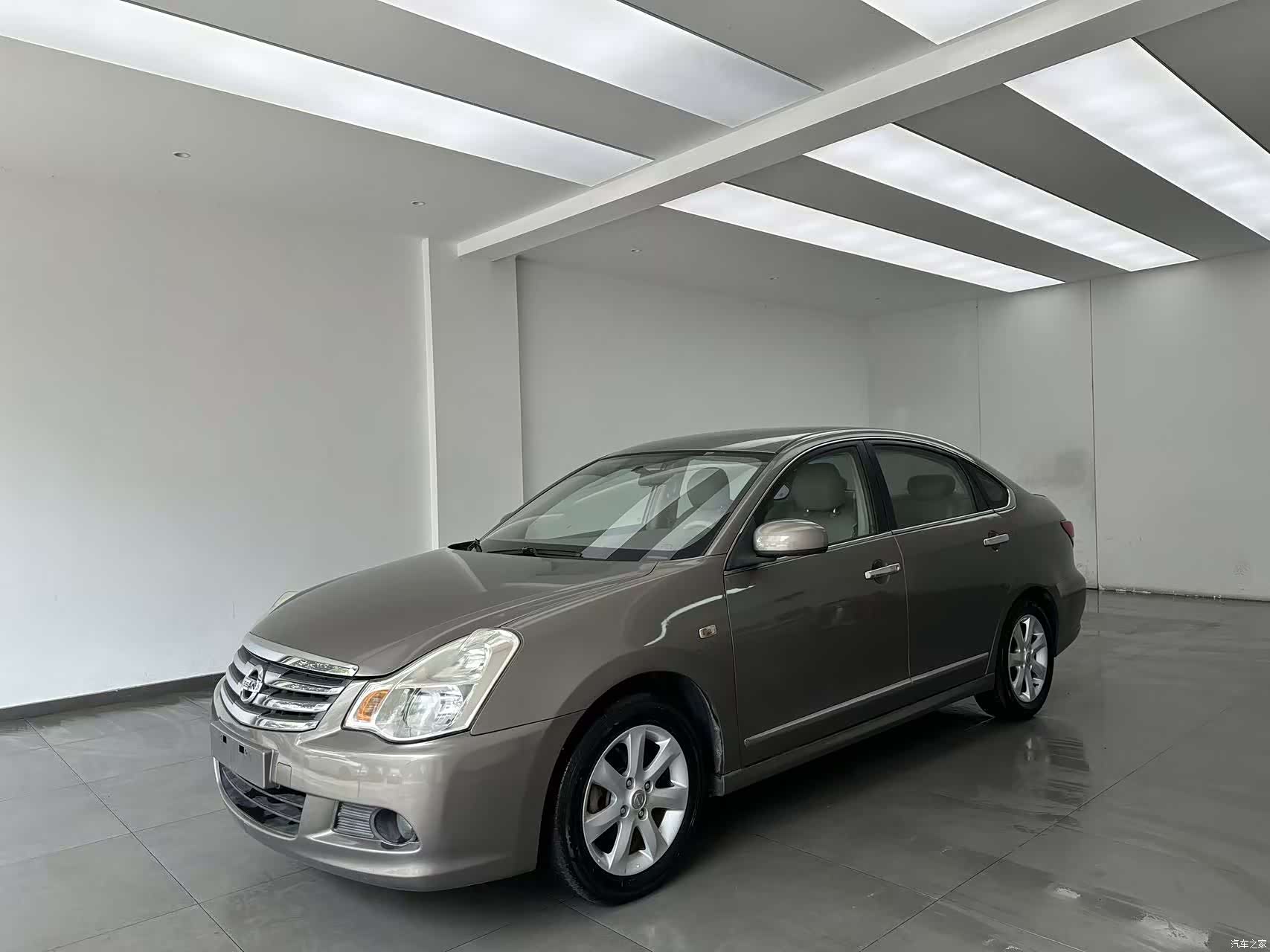 Nissan Sylphy, 2012 1