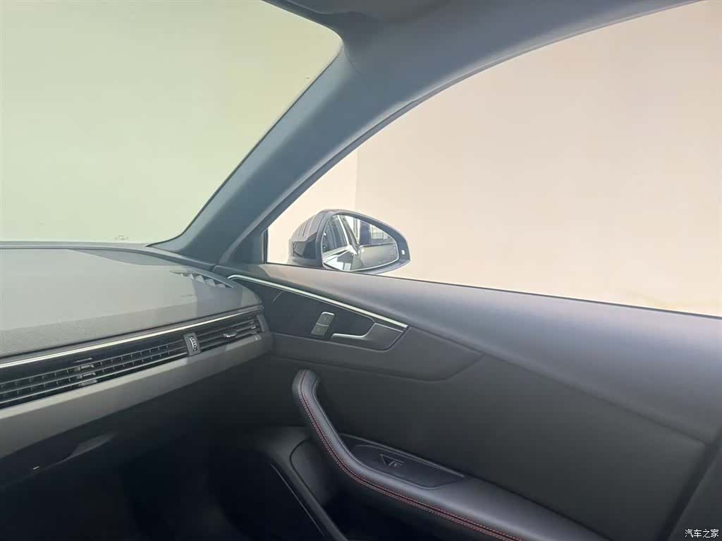 Audi A4L, 2025 16