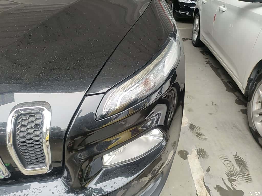 Jeep Cherokee, 2017 24
