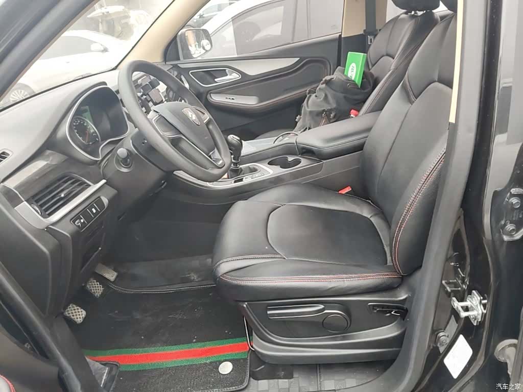 Wuling 560, 2017 11
