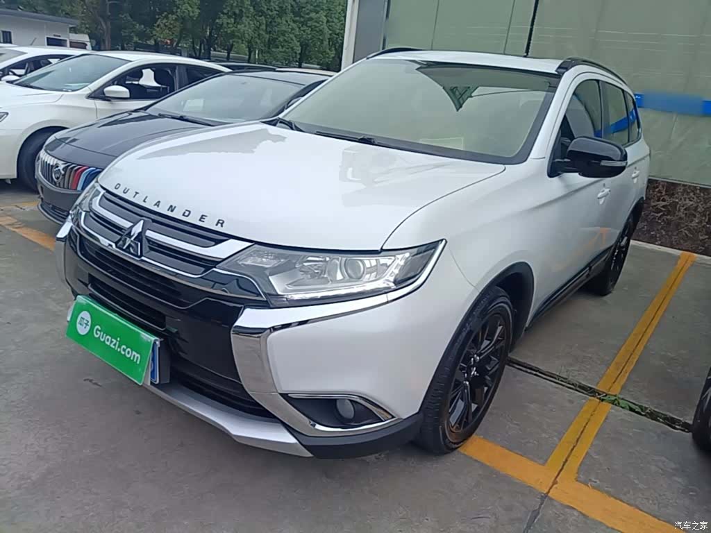 Mitsubishi Outlander, 2018 2