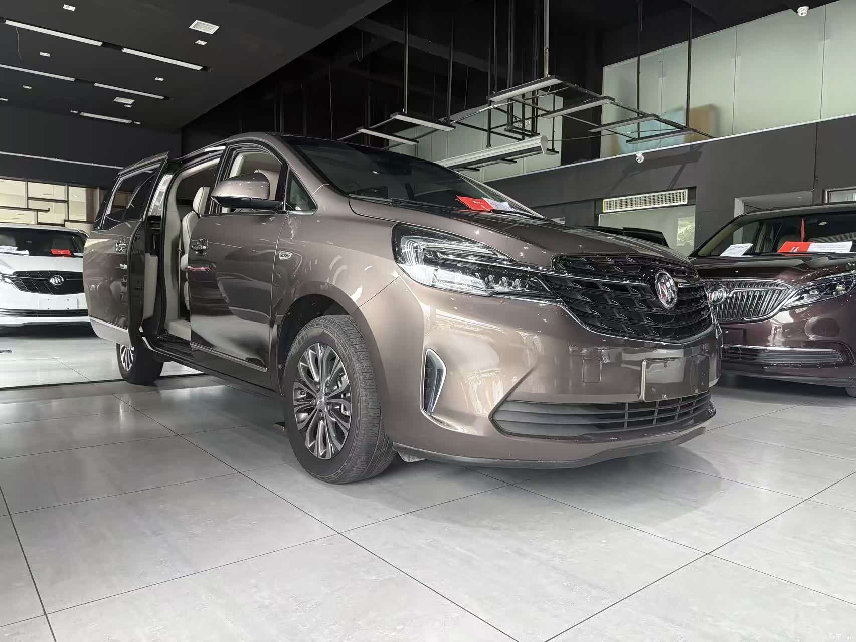 Buick GL8, 2021 2