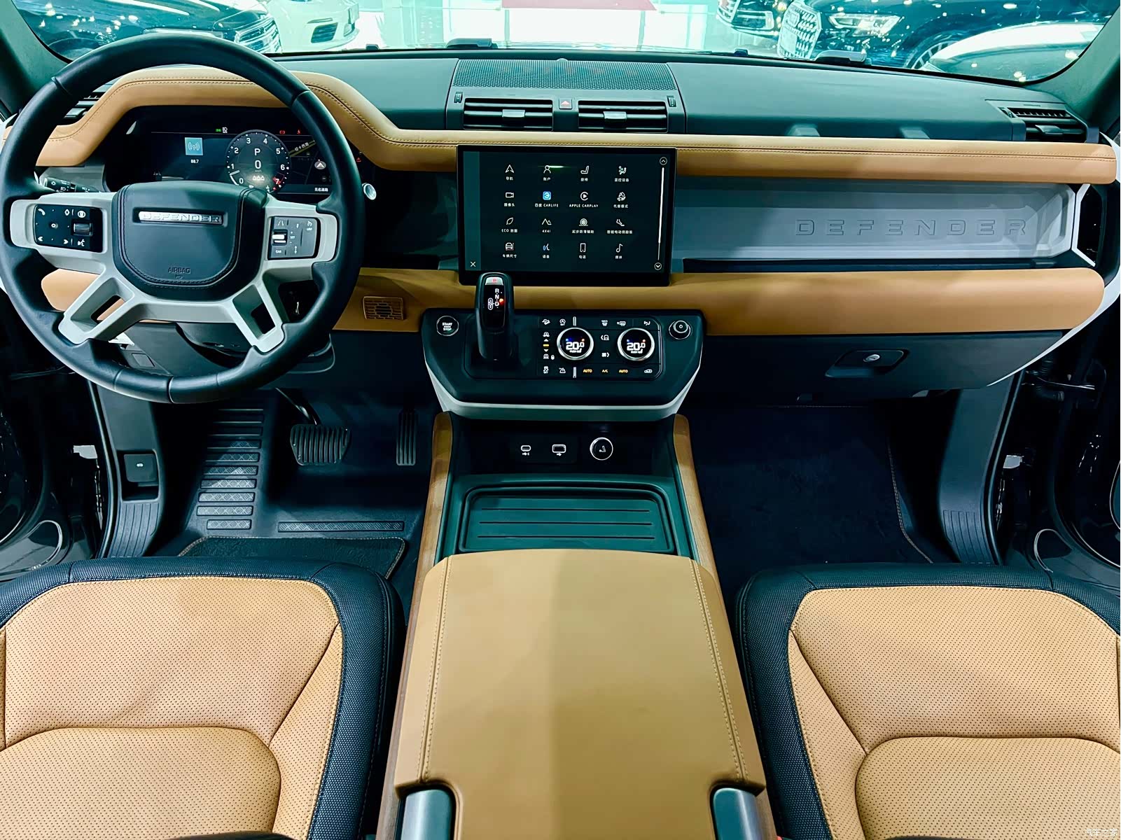 Land Rover Defender, 2024 9