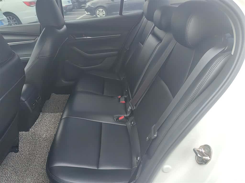 Mazda Mazda3, 2020 17