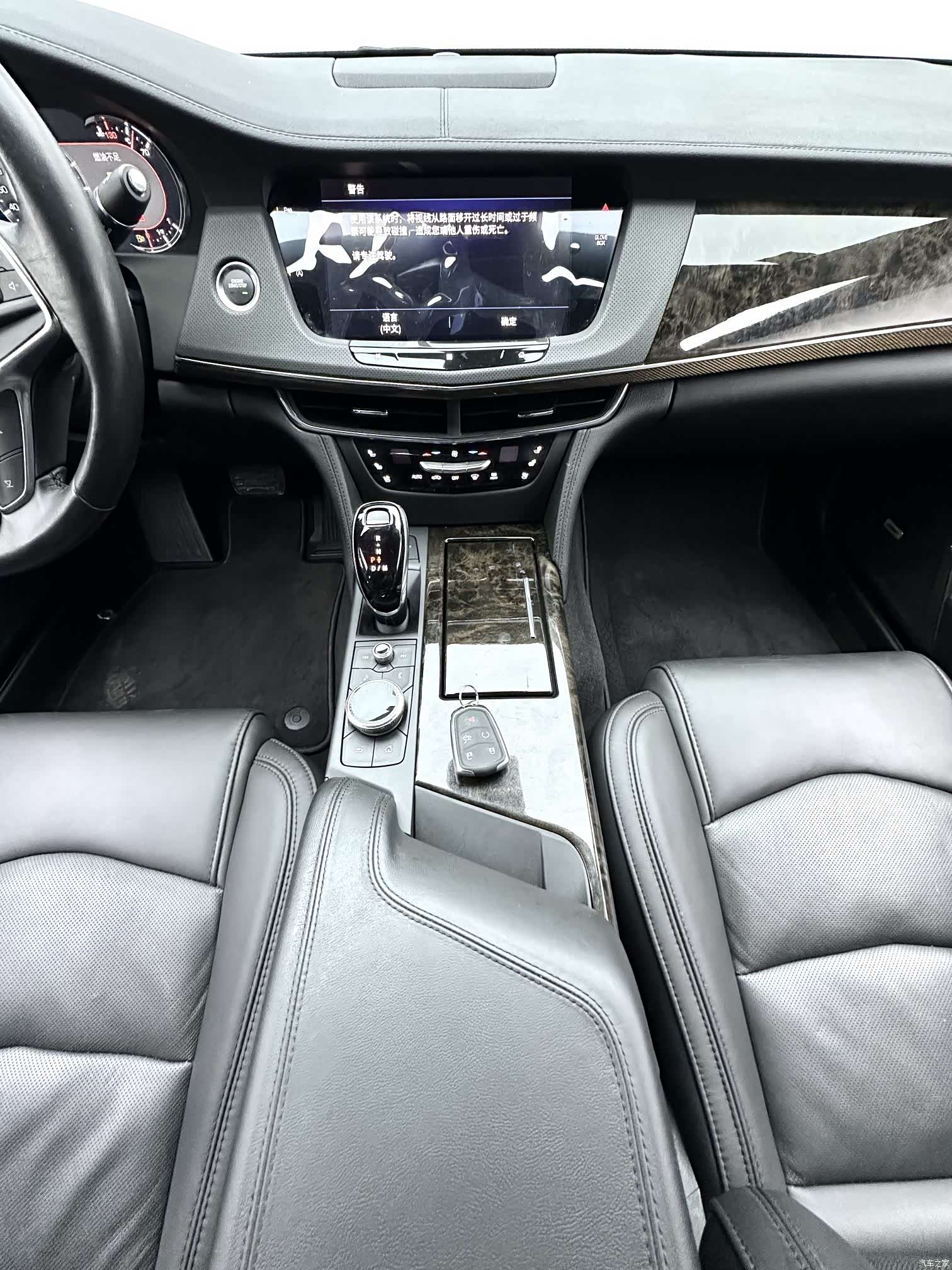Cadillac CT6, 2022 9