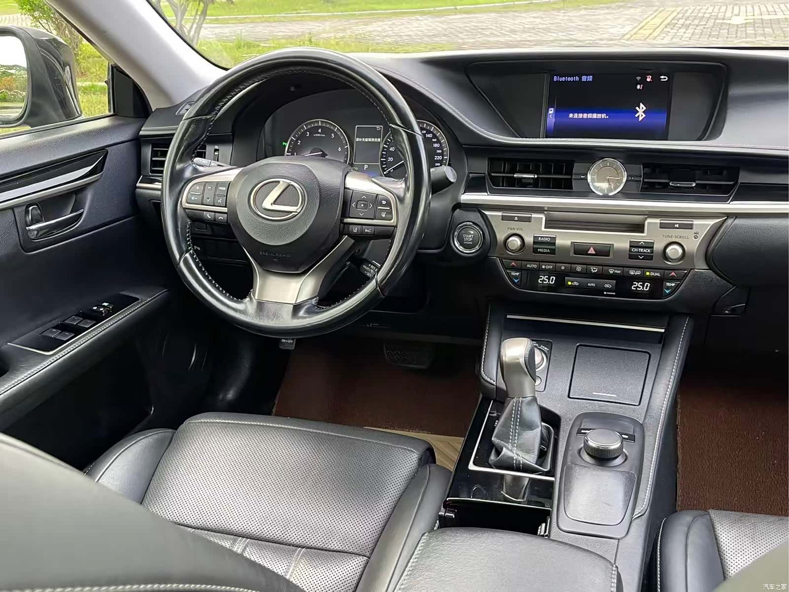 Lexus ES, 2015 18