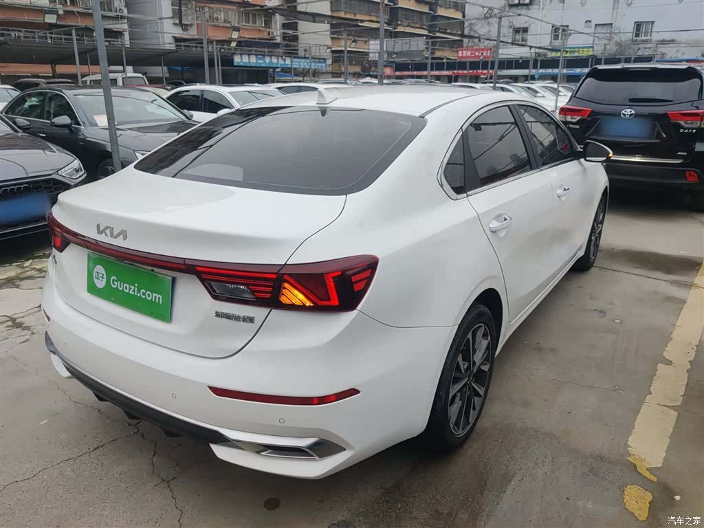Kia K3, 2022 все фото